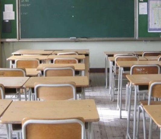 Abusi su studentesse: arrestato dirigente scolastico