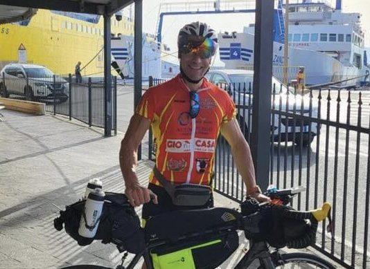 In bici fino al Polo Nord in memoria della moglie morta di cancro