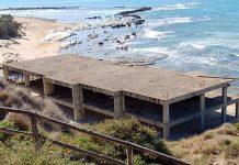 Abusivismo in Calabria: commissariati 30 comuni