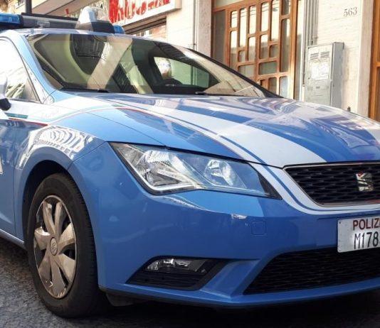 Tenta molestie su studentessa minorenne e poi fugge, indagini in corso