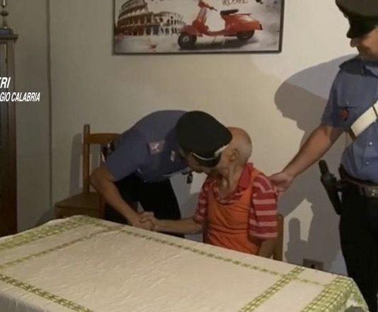 Cinquefrondi – anziano salvato dai carabinieri: le fiamme di un incendio erano arrivate alla casa