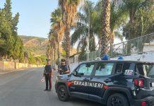 Tenta di disfarsi della droga ma viene sorpreso dai carabinieri: arrestato 42enne