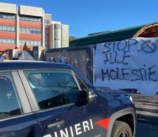 Calabria – molestie sessuali a studentesse, rinviati a giudizio docente ed ex dirigente