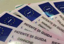 Risposte in auricolari durante esame patente: denunciato 30enne