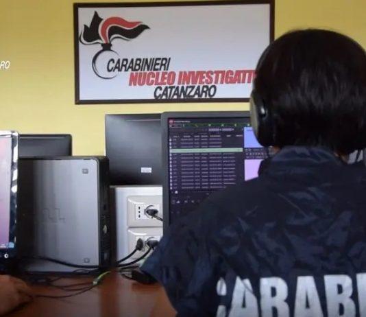 Marito e moglie uccisi a colpi di kalashnikov – dopo 10 anni arrestato presunto autore