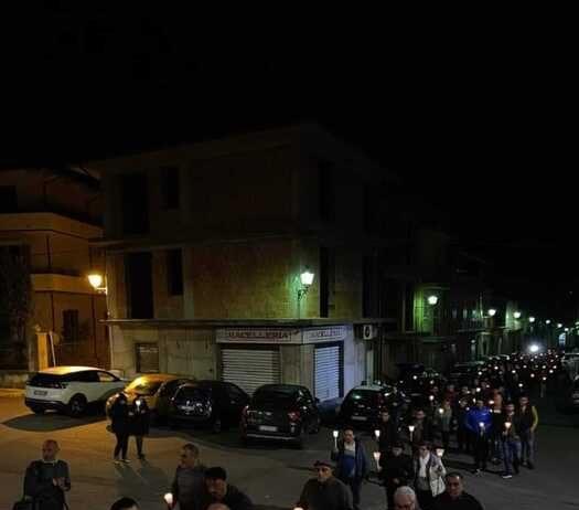 Fiaccolata in memoria dottoressa uccisa