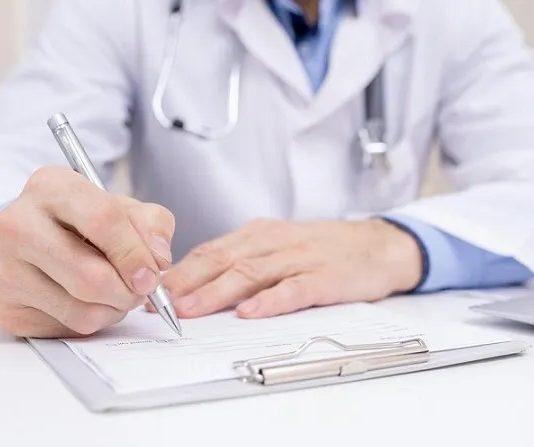 Si assentavano durante orario di lavoro: sospesi due medici