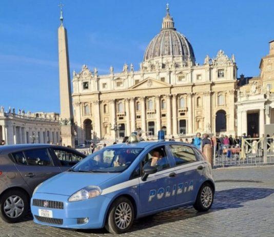 A Piazza San Pietro con coltello – 52enne di Palmi bloccato e arrestato