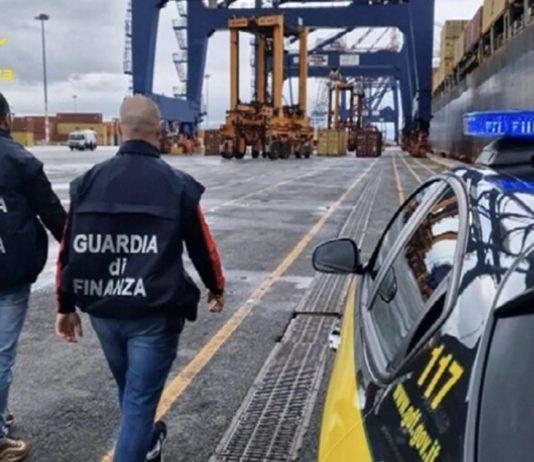 Traffico internazionale di droga – finti controlli al Porto di Gioia Tauro: arrestati due funzionari agenzie dogane