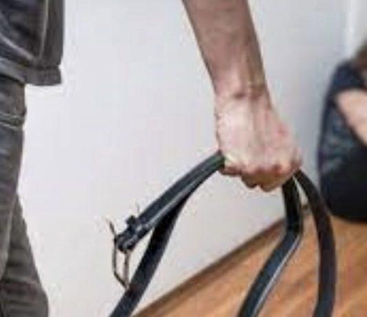 Calabria – disabile preso a cinghiate e video condiviso sui social: denunciati conviventi