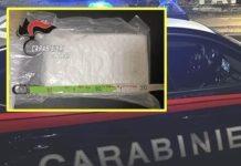 Nasconde un kg di cocaina nel giubbotto del figlio minorenne che viaggiava in auto con lui: arrestato
