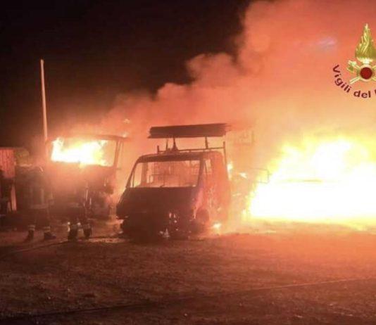 Calabria – incendio a mezzi meccanici Soigea