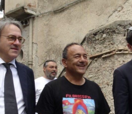 Mimmo Lucano: “Felice e orgoglioso di condividere candidatura con Ilaria Salis”