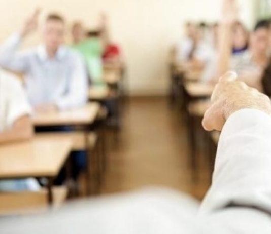 Calabria – voto basso all’interrogazione, studente schiaffeggia professore