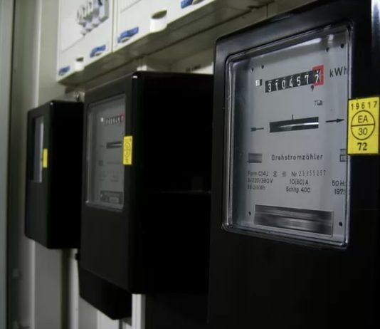 Controlli anti furbetti del contatore: raffica di denunce dei Carabinieri nella Piana di Gioia Tauro