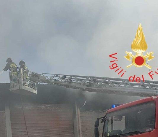 Incendio in capannone – cause da accertare