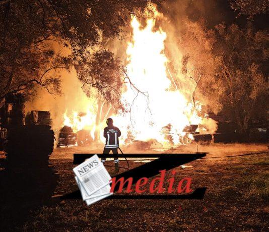Incendio a Rizziconi in un’azienda