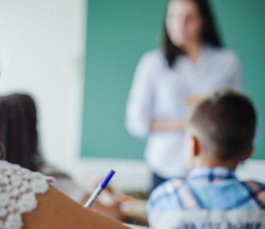 Docenti idonei al primo concorso PNRR chiedono a gran voce il ruolo ed evidenziano: “Che senso ha affrontare le stesse prove a novembre con il secondo bando?