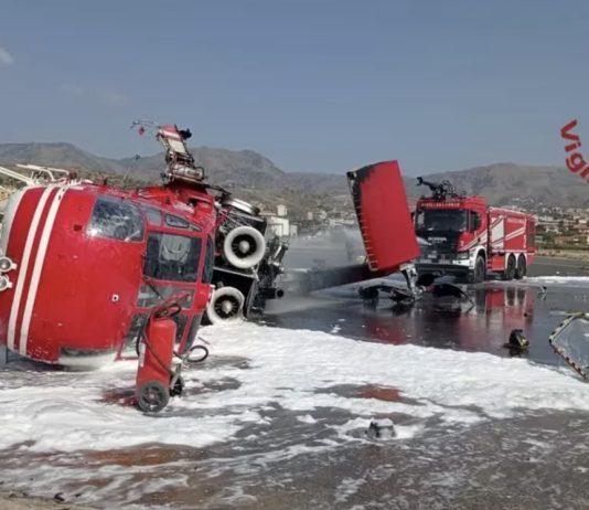Reggio Calabria – si incendia elicottero dei vigili del fuoco: piloti salvi