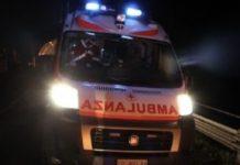 Scontro tra due auto – un morto e due feriti