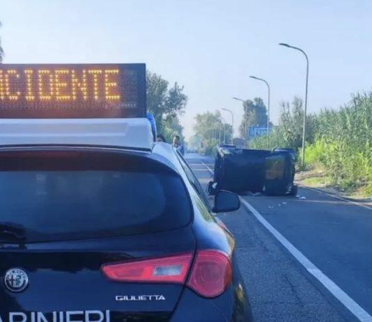 In 4 in una Smart senza patente – muore bimba di 8 anni