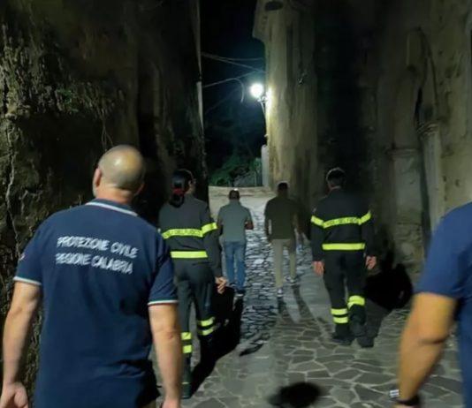 Terremoto in Calabria – notte all’aperto per abitanti Pietrapaola