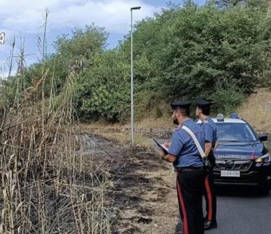 Calabria – sorpresa ad appiccare incendio: arrestata 68enne