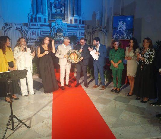 Nel galà dei miracoli protagonisti la devozione e l’orgoglio taurianovese: la consegna dei premi tra musica e testimonianze di fede