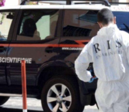 Strage familiare – uomo uccide moglie, figlia e si suicida