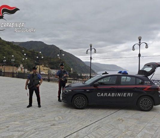 Spacciavano sulla spiaggia – arrestata coppia