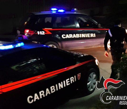 San Ferdinando – minaccia la ex compagna e cerca di aggredirla in casa: arrestato
