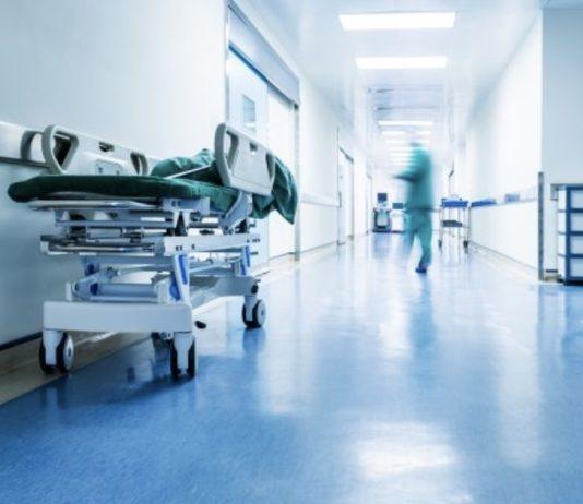 Tragedia a Vibo Valentia: muore neonato di quattro mesi Ospedale - corsia