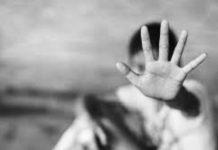 Quindicenne bullizzato a scuola si suicida con pistola del padre