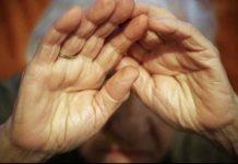 Calabria – picchia la nonna di 82 anni – arrestato 18enne