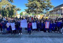 Rosarno – nella giornata della violenza contro donne il corteo “Voci unite per non restare in silenzio”