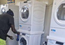 Inaugurata alla tendopoli di San Ferdinando la lavanderia di Papa Francesco