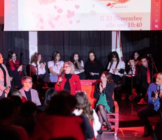 Educare al rispetto e alla gentilezza L’ITIS di Polistena ha proposto una giornata di arte e riflessione contro la violenza di genere