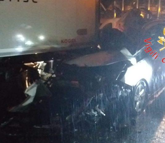 Tragico incidente in autostrada – morte mamma e figlia di 10 anni