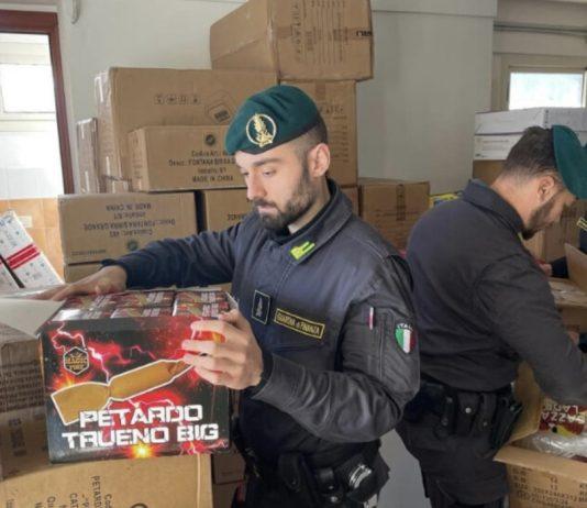 Sequestro oltre due tonnellate di fuochi d’artificio illegali