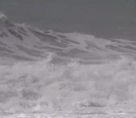 Calabria – Forte vento e mare mosso. A rischio alcune abitazioni sulla costa tirrenica