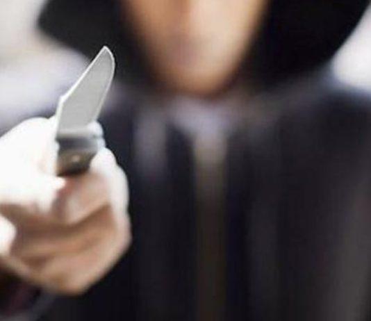 Preside chiede metal detector ingresso istituti scolastici: “Troppi giovani a scuola con armi da taglio”