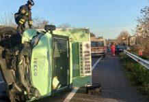 Scontro tra auto e furgone – un ferito