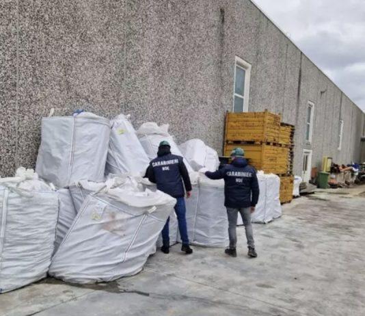 Rifiuti provenienti dalla Campania smaltiti illecitamente in Calabria – arresti