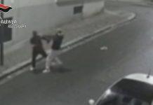 Rapina a mano armata con accoltellamento – un arresto