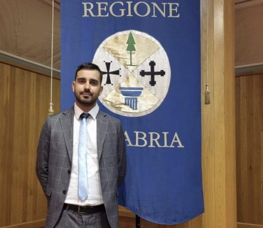 Proposta di legge sui Cellulari, Tavernise: agire per limitarne l’uso ai minori