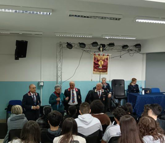Incontro Polizia di Stato, Anps e studenti scuola media sulle conseguenze uso alcol e droghe