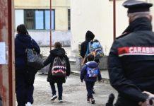 Professoressa arrestata per violenze sessuali: studenti confermano accuse