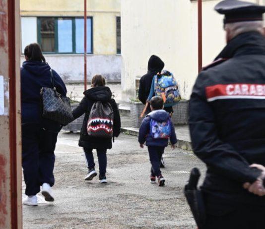 Professoressa arrestata per violenze sessuali: studenti confermano accuse