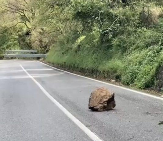 Frana sulla Statale 18 tra Vibo e Pizzo, Lo Schiavo chiede intervento urgente di Protezione civile