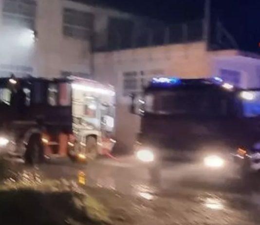 Incendiata concessionaria auto nella notte